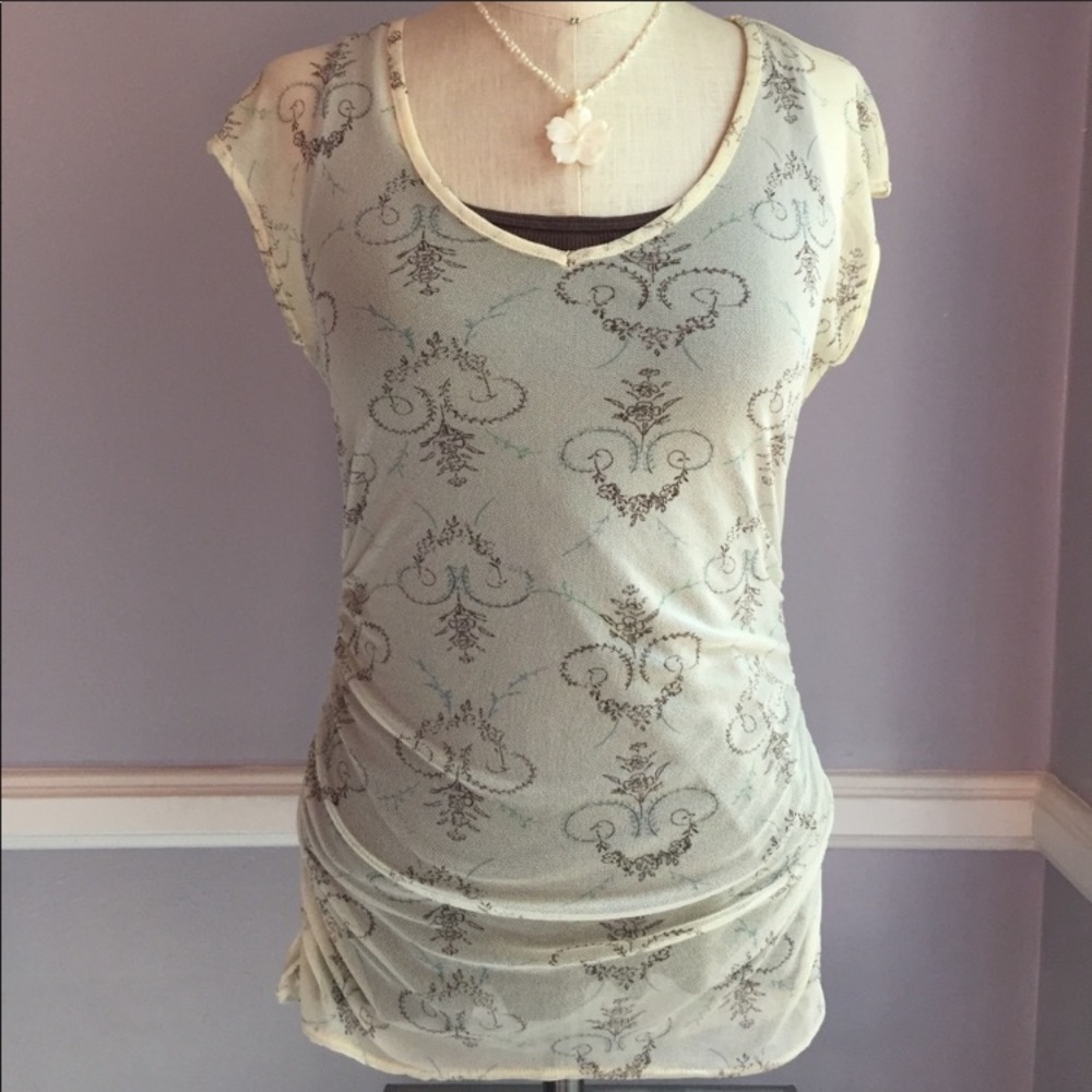 Cream lightweight sheer chandelier print mesh top with gathered sides